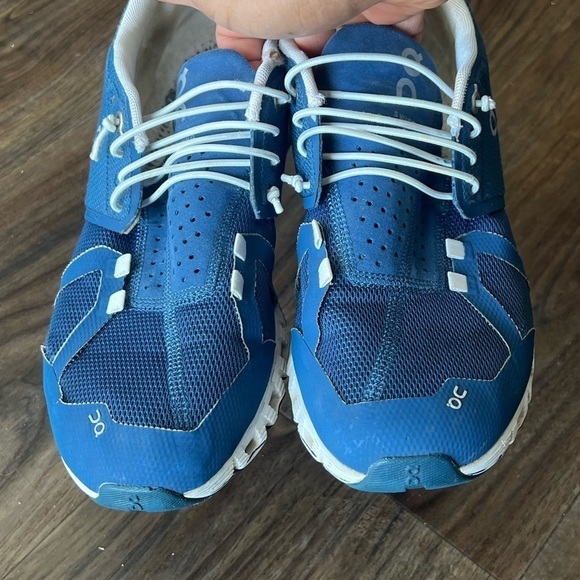 ON Cloud Womens Running Sneakers - Picture 3 of 14